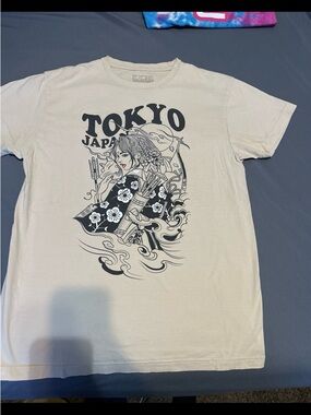 Mens Graphic Tokyo Japan Beige / Cream Colored T Shirt Medium
